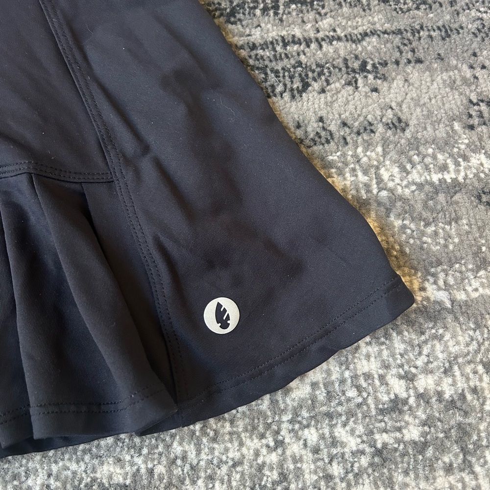 DONA JO Golf/Tennis Pleated Skort - Picture 2 of 7